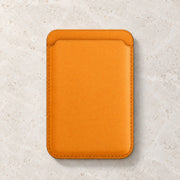Porte-cartes magnétique — jaune mangue — fond pierre claire