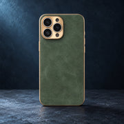 Coque à finition veloutée et contours dorés pour iPhone